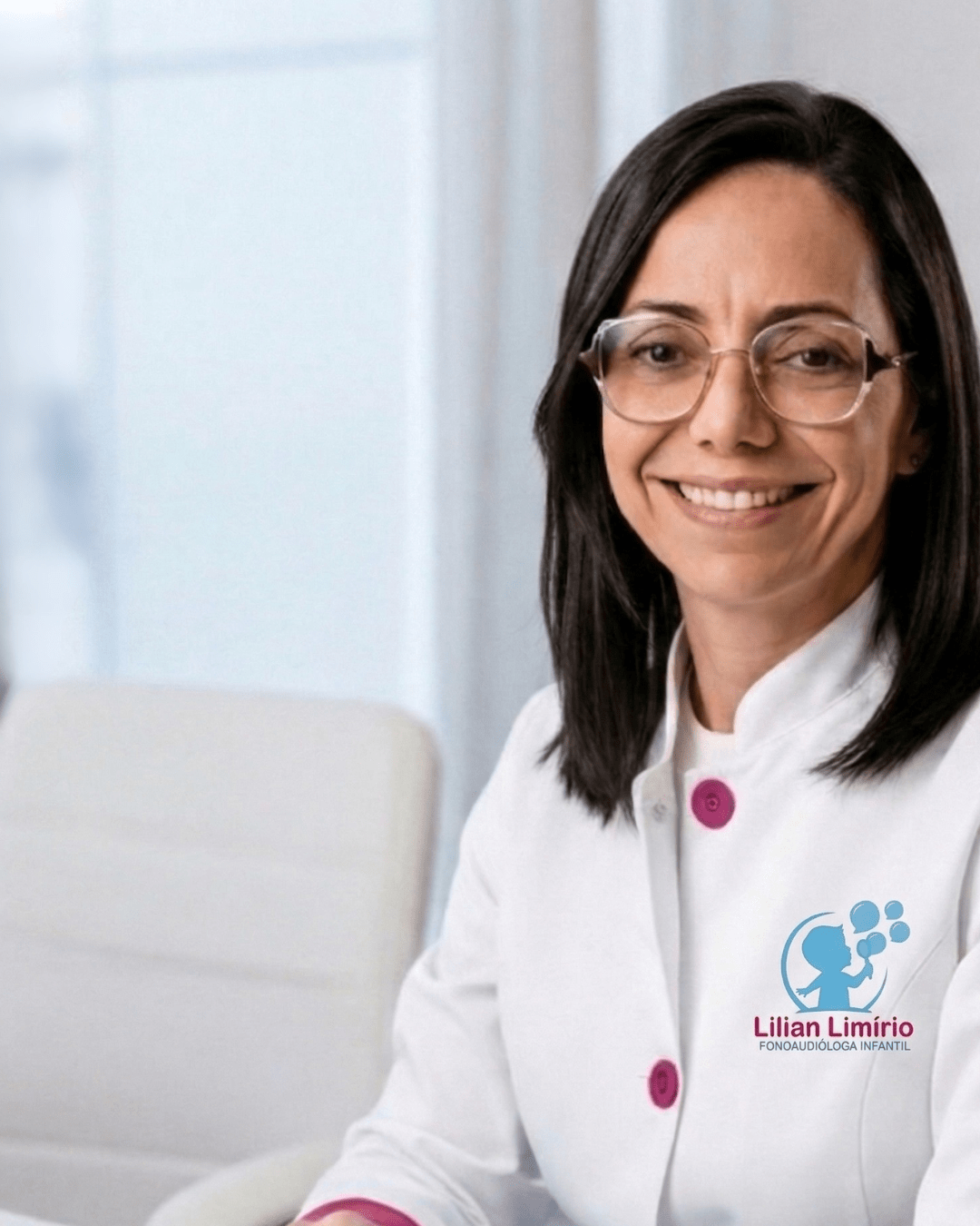Lilian Limírio, fonoaudióloga infantil, em seu consultório em Araxá